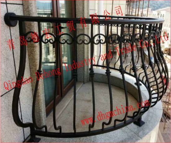 Barandilla de balcón de hierro forjado de diseño popular